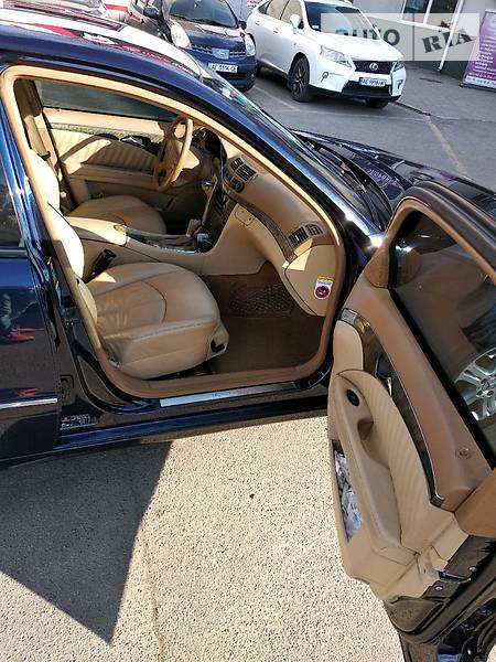 Седан Mercedes-Benz E-Class 2006 в Дніпрі