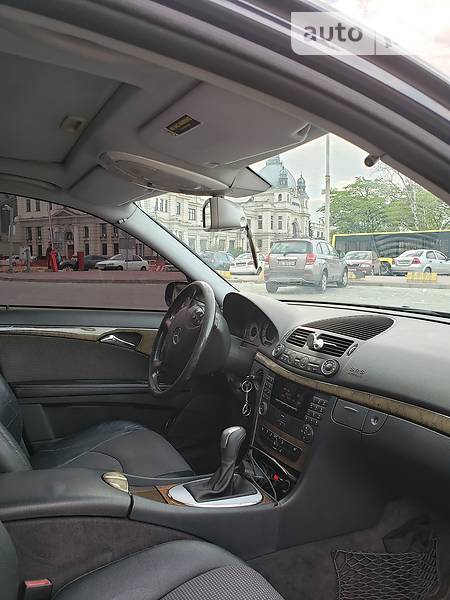 Седан Mercedes-Benz E-Class 2002 в Львові