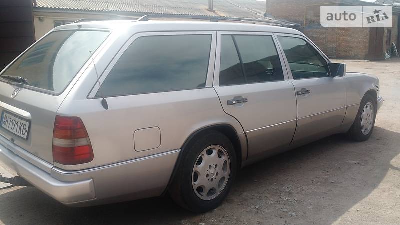 Універсал Mercedes-Benz E-Class 1994 в Кропивницькому