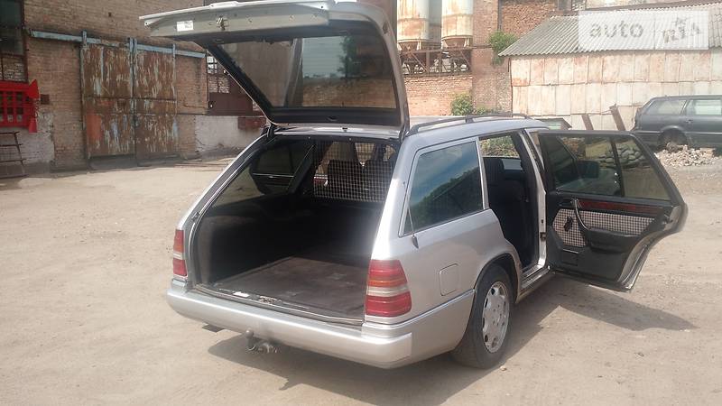 Універсал Mercedes-Benz E-Class 1994 в Кропивницькому