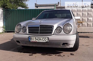 Седан Mercedes-Benz E-Class 1997 в 
