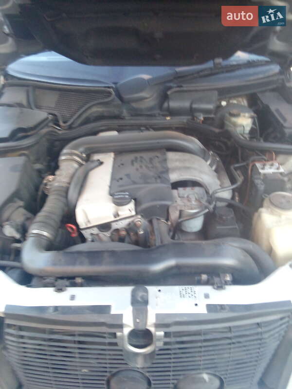 Седан Mercedes-Benz E-Class 1998 в Черкассах