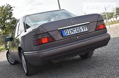 Седан Mercedes-Benz E-Class 1995 в Дрогобыче