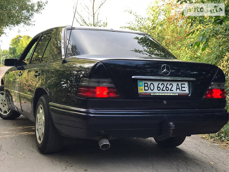 Седан Mercedes-Benz E-Class 1995 в Тернополе