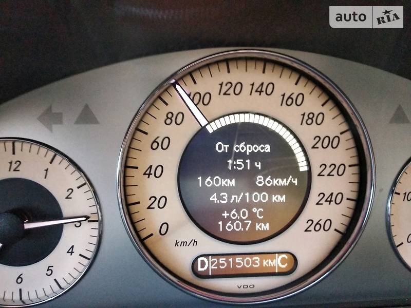 Седан Mercedes-Benz E-Class 2006 в Дніпрі