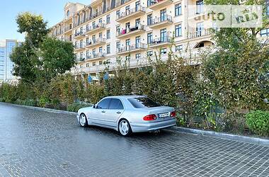 Седан Mercedes-Benz E-Class 1997 в Одесі