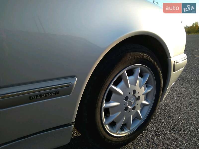 Седан Mercedes-Benz E-Class 1999 в Полонному