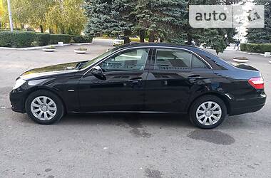 Седан Mercedes-Benz E-Class 2011 в Каменском