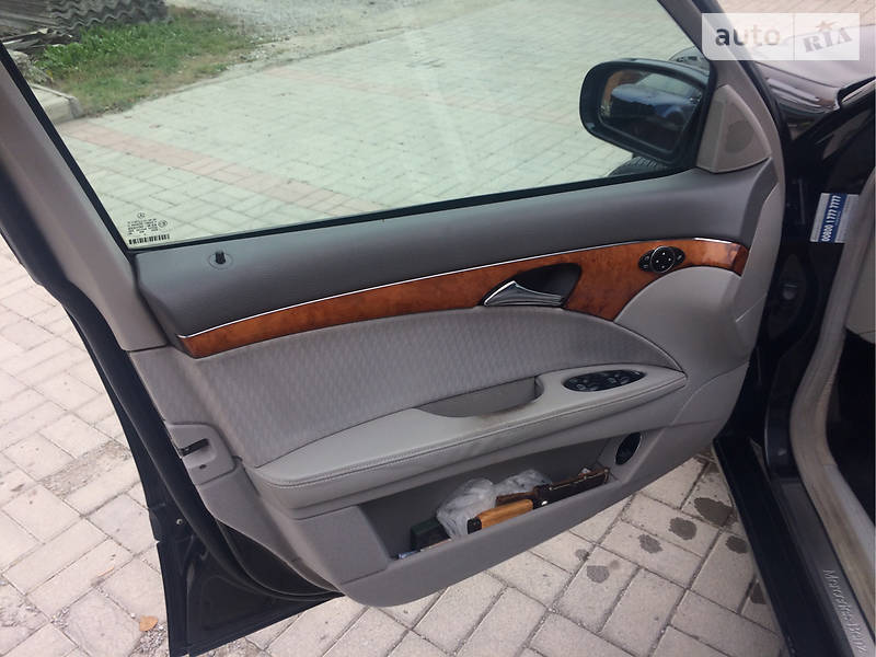Седан Mercedes-Benz E-Class 2003 в Кам'янець-Подільському