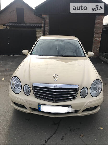 Седан Mercedes-Benz E-Class 2008 в Виннице