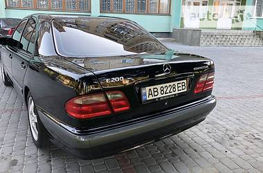 Седан Mercedes-Benz E-Class 2001 в Могилів-Подільському