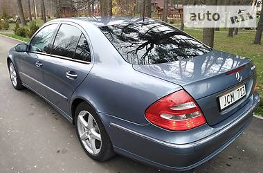 Седан Mercedes-Benz E-Class 2003 в Костополе