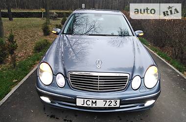 Седан Mercedes-Benz E-Class 2003 в Костополе