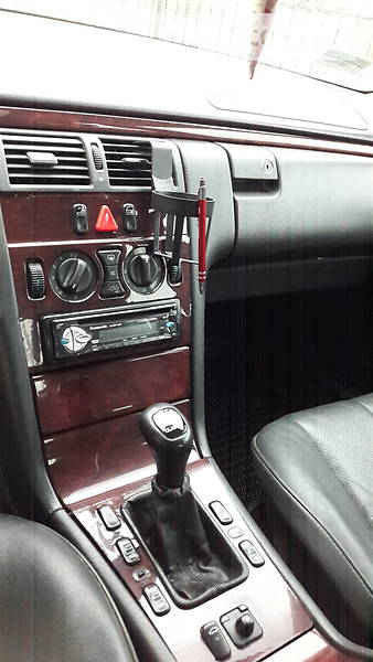Седан Mercedes-Benz E-Class 2002 в Івано-Франківську