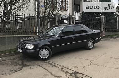 Седан Mercedes-Benz E-Class 1994 в Калуше