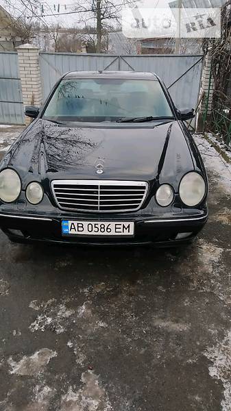 Седан Mercedes-Benz E-Class 2001 в Вінниці