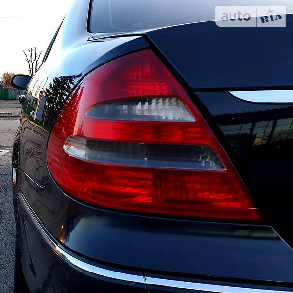 Седан Mercedes-Benz E-Class 2002 в Луцьку