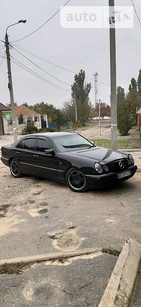 Седан Mercedes-Benz E-Class 1997 в 
