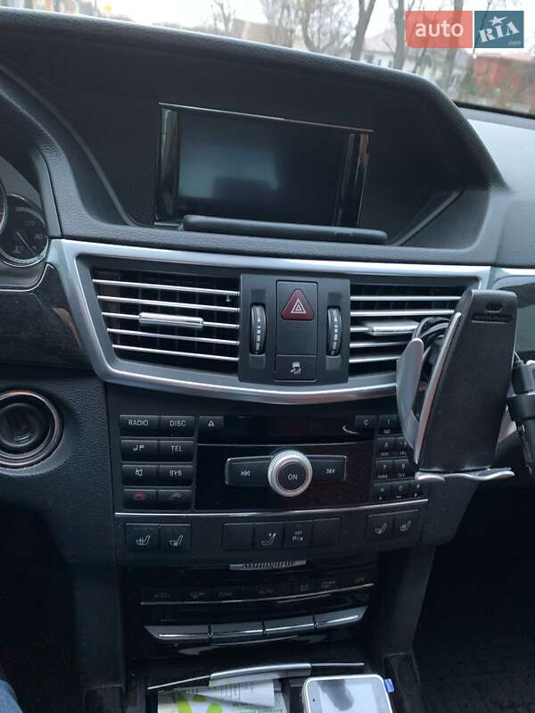 Седан Mercedes-Benz E-Class 2009 в Дрогобичі фото 30 Седан Mercedes-Benz E-Class 2009 в Дрогобичі