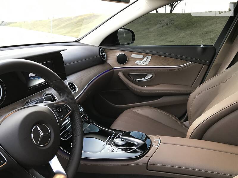 Седан Mercedes-Benz E-Class 2018 в Києві