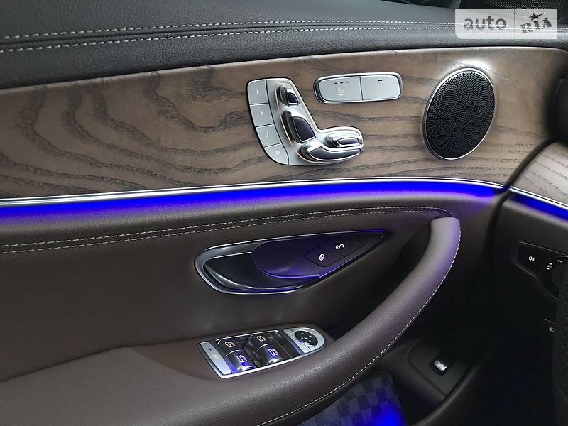 Седан Mercedes-Benz E-Class 2018 в Києві
