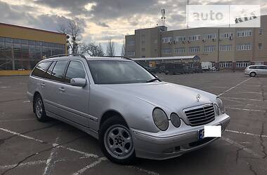 Універсал Mercedes-Benz E-Class 2001 в 