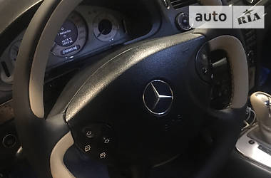 Седан Mercedes-Benz E-Class 2002 в 