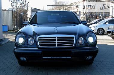 Седан Mercedes-Benz E-Class 1998 в 
