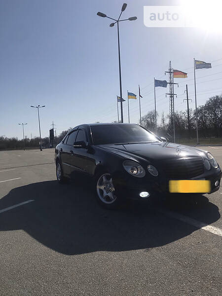 Седан Mercedes-Benz E-Class 2006 в Запоріжжі