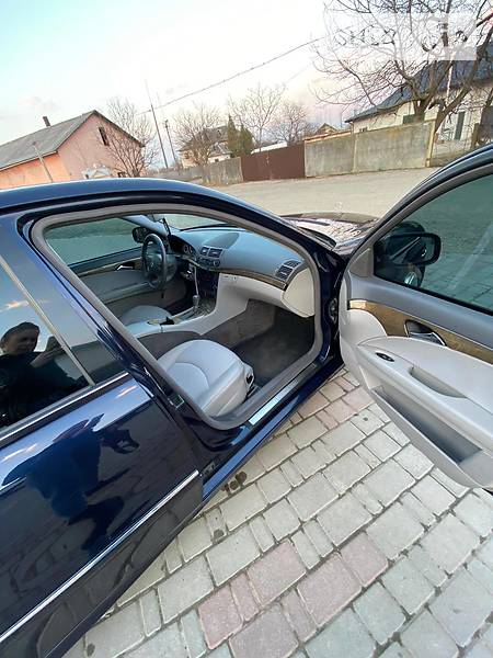 Седан Mercedes-Benz E-Class 2007 в Косові