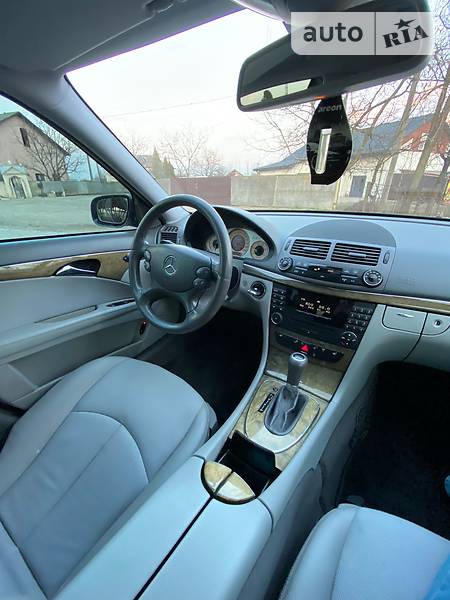 Седан Mercedes-Benz E-Class 2007 в Косові