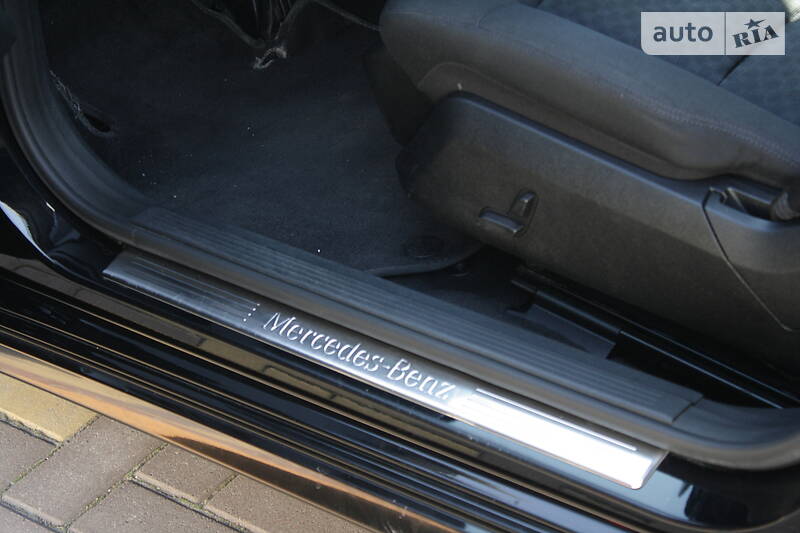 Седан Mercedes-Benz E-Class 2011 в Києві