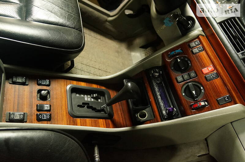 Седан Mercedes-Benz E-Class 1995 в Білій Церкві