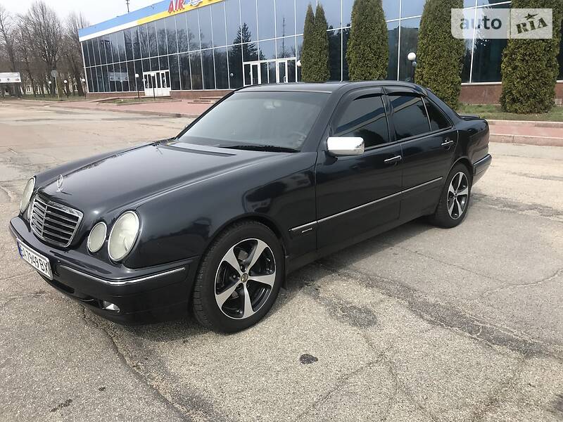 Седан Mercedes-Benz E-Class 1996 в Кропивницькому