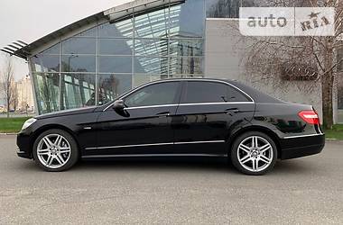 Седан Mercedes-Benz E-Class 2011 в 