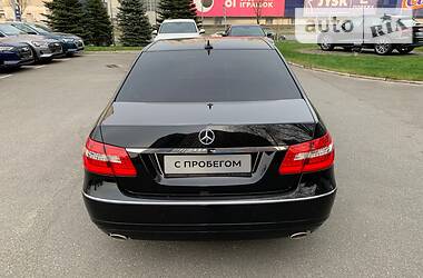 Седан Mercedes-Benz E-Class 2011 в 