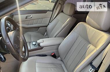 Седан Mercedes-Benz E-Class 2011 в 