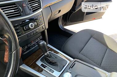 Седан Mercedes-Benz E-Class 2010 в 
