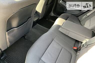 Седан Mercedes-Benz E-Class 2010 в 