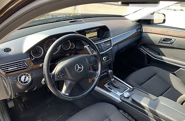 Седан Mercedes-Benz E-Class 2010 в 