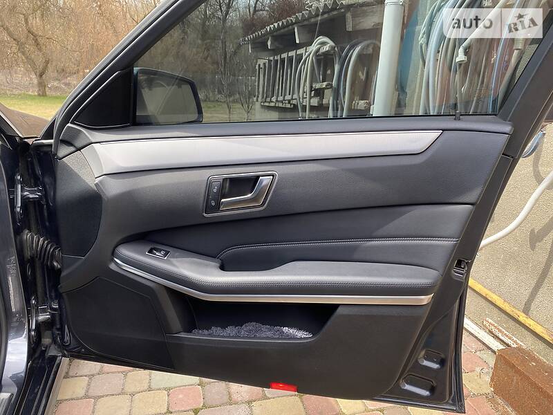 Седан Mercedes-Benz E-Class 2015 в Хмельницькому фото 6 Седан Mercedes-Benz E-Class 2015 в Хмельницькому