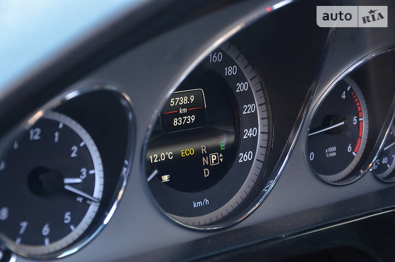 Седан Mercedes-Benz E-Class 2012 в Києві