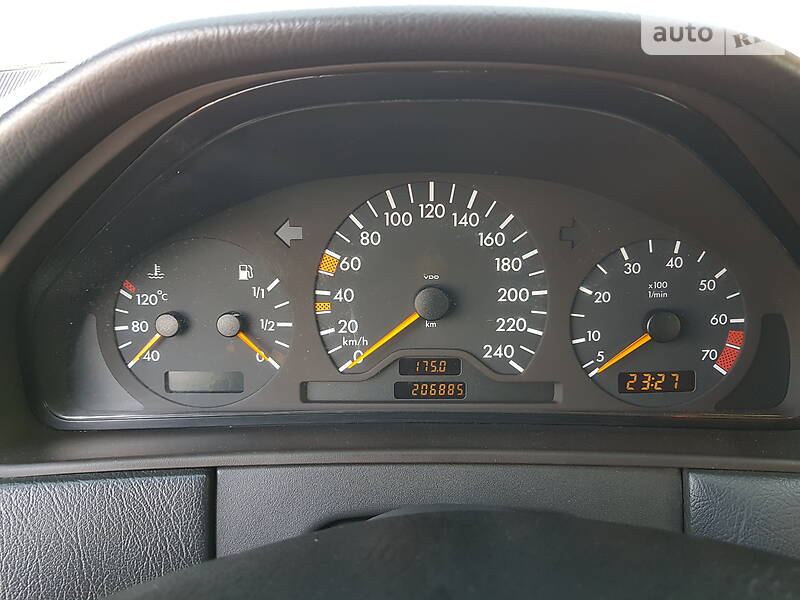 Седан Mercedes-Benz E-Class 1997 в Хмельницькому фото 85 Седан Mercedes-Benz E-Class 1997 в Хмельницькому