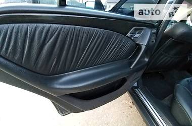 Седан Mercedes-Benz E-Class 2000 в 