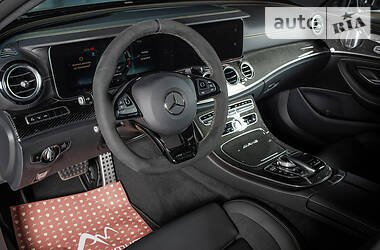 Седан Mercedes-Benz E-Class 2018 в 