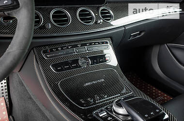 Седан Mercedes-Benz E-Class 2018 в 