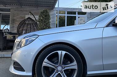 Седан Mercedes-Benz E-Class 2015 в 