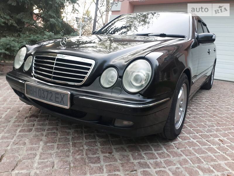 Седан Mercedes-Benz E-Class 2001 в Одессе