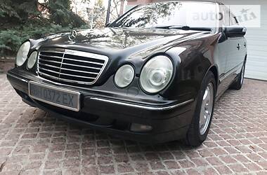 Седан Mercedes-Benz E-Class 2001 в 