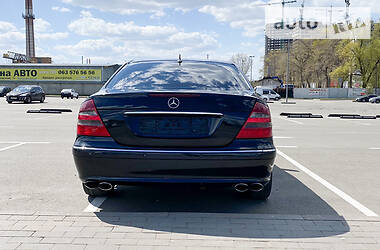 Седан Mercedes-Benz E-Class 2003 в 